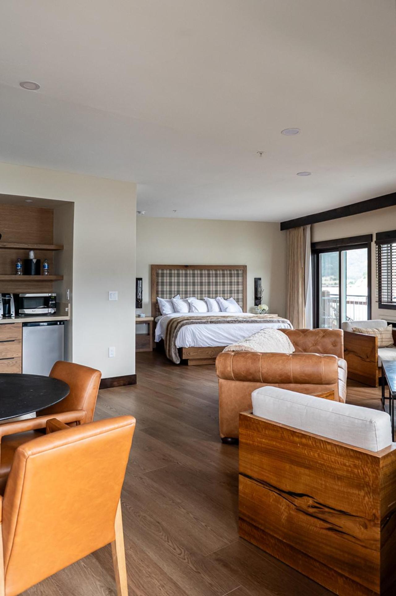 The 4* Estes Park